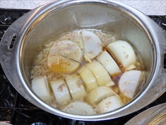大根と豚ひき肉と生姜の甘辛煮の作り方