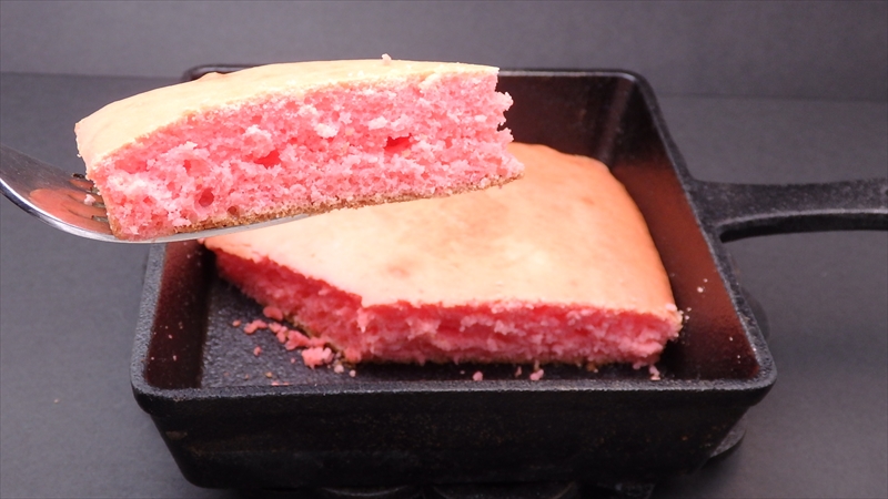 ピンク色のホットケーキの作り方