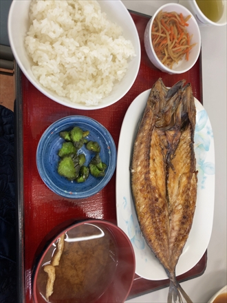 四日市市ヒモノ食堂