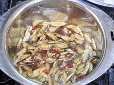 ごぼうのピリ辛赤味噌煮物の作り方