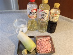 大根と豚ひき肉と生姜の甘辛煮の作り方