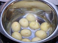 じゃがいもとベーコンのコンソメ煮の作り方