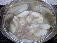 里芋と豚ひき肉の甘辛煮の作り方