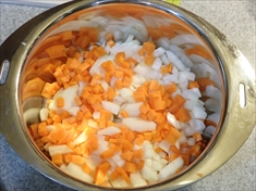 トマトをたくさん使うの水なしカレーの作り方