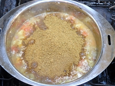 トマトをたくさん使うの水なしカレーの作り方