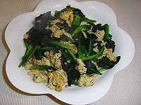 ほうれん草と卵の炒め物の簡単レシピ