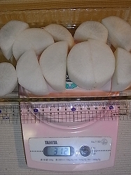 ストウブで煮る大根の味噌煮