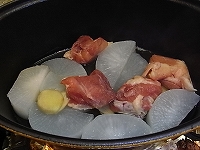ストウブで作る大根ととり肉の煮物