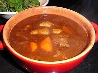 ル・クルーゼ(ルクルーゼ)で作る牛すじ肉のビーフシチューの作り方♪