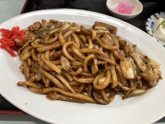 三重県亀山市の川森食堂の味噌焼うどん