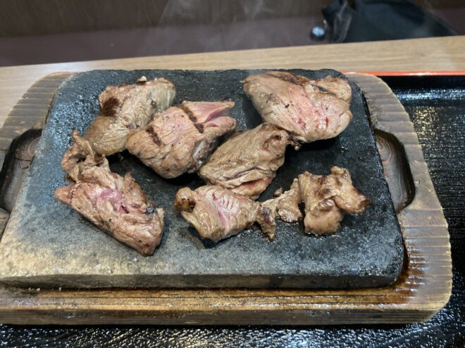 セルフスタイルのステーキ店 あみやき亭グループの 「感動の肉と米」は食事が楽しい♪