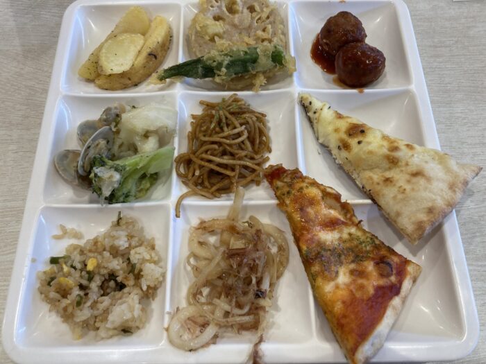 神戸クックワールドビュッフェでのランチ