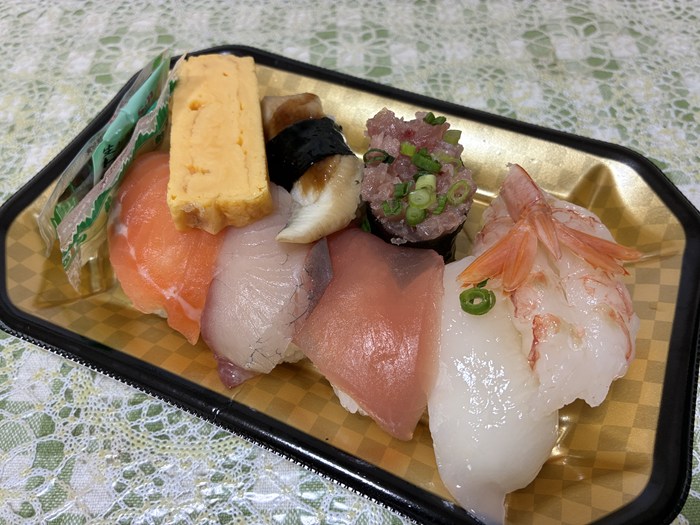 スーパー「アルビス」のお寿司が美味しすぎて感動した話