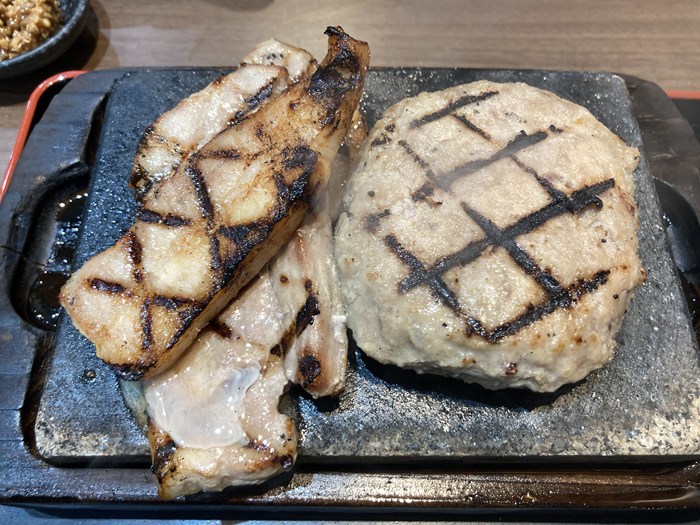 【実食レポ】「感動の肉と米」が楽しすぎる！あみやき亭グループの進化系セルフステーキを堪能